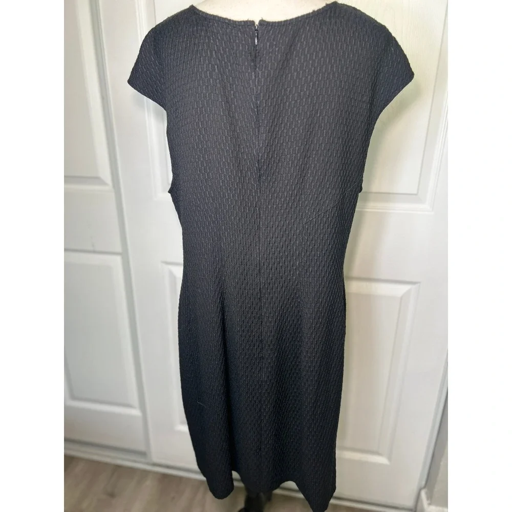 Josie Natori Sheath Dress Textured Jacquard XL Black V-Neck Cap Sleeve Zip Back